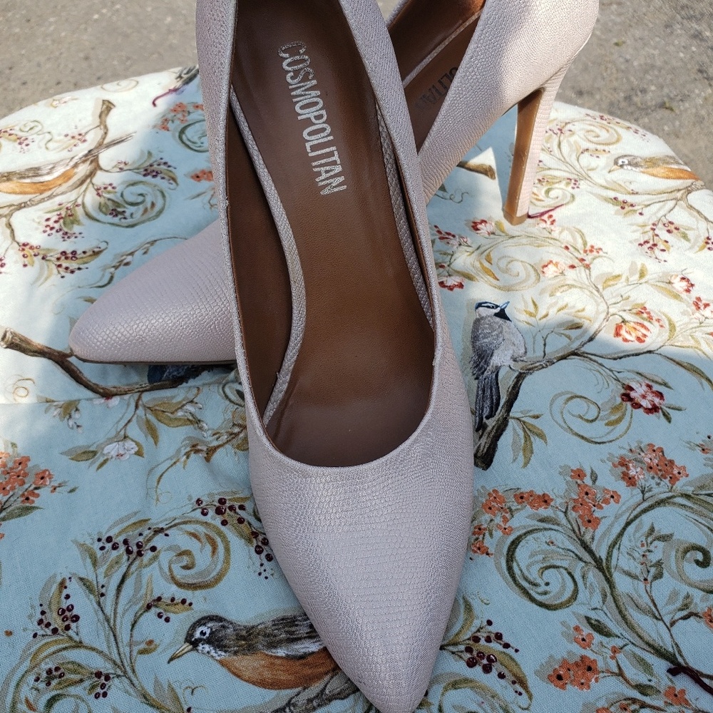 Cosmopolitan pink shimmer high heel shoes